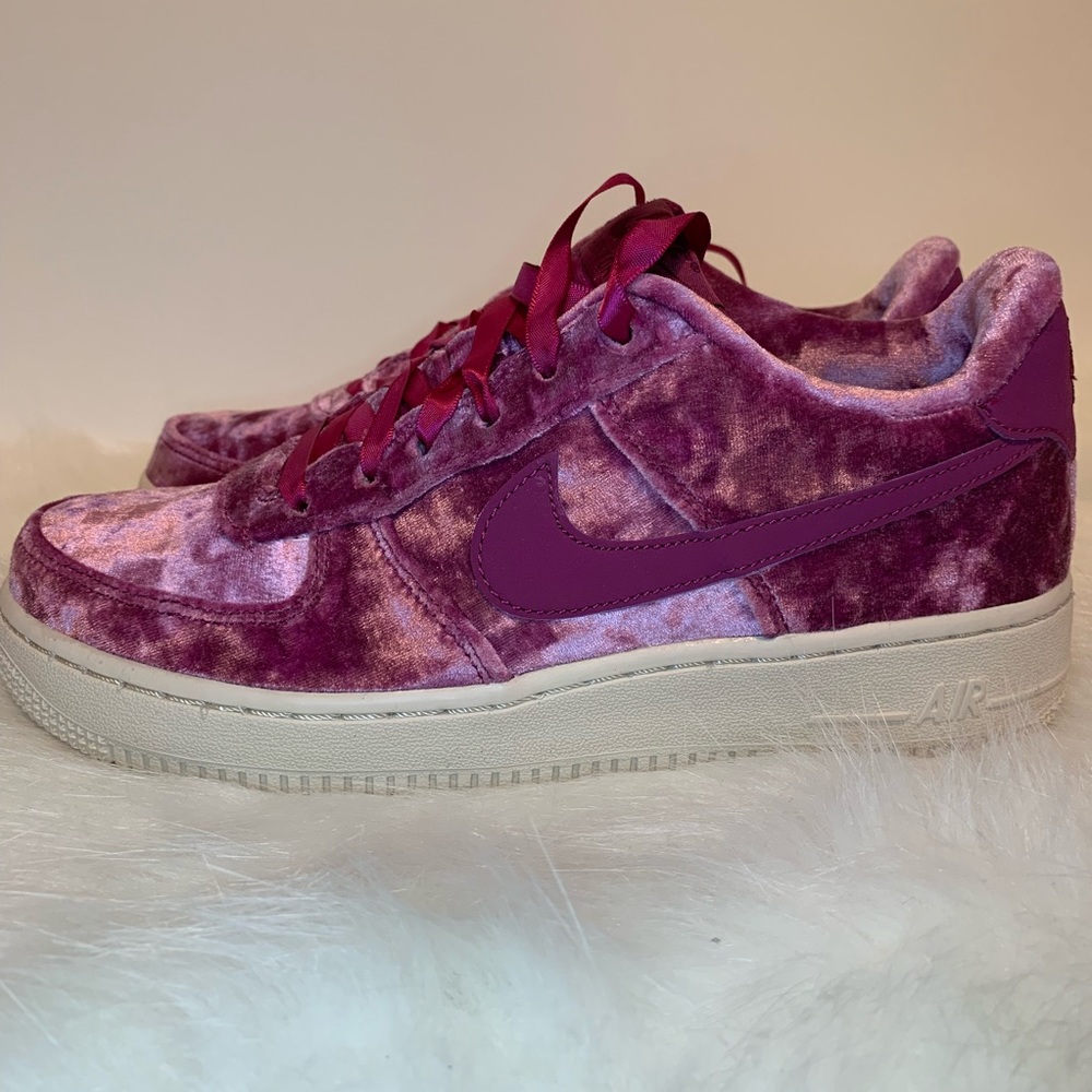Nike Air Force 1 Velvet - Picture 7 of 8